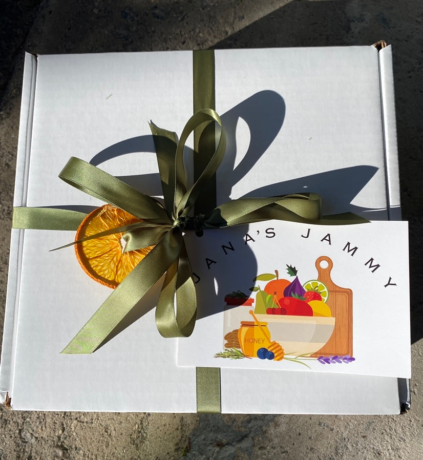 Curated gift box with 4 jams – Jana's Jammy
